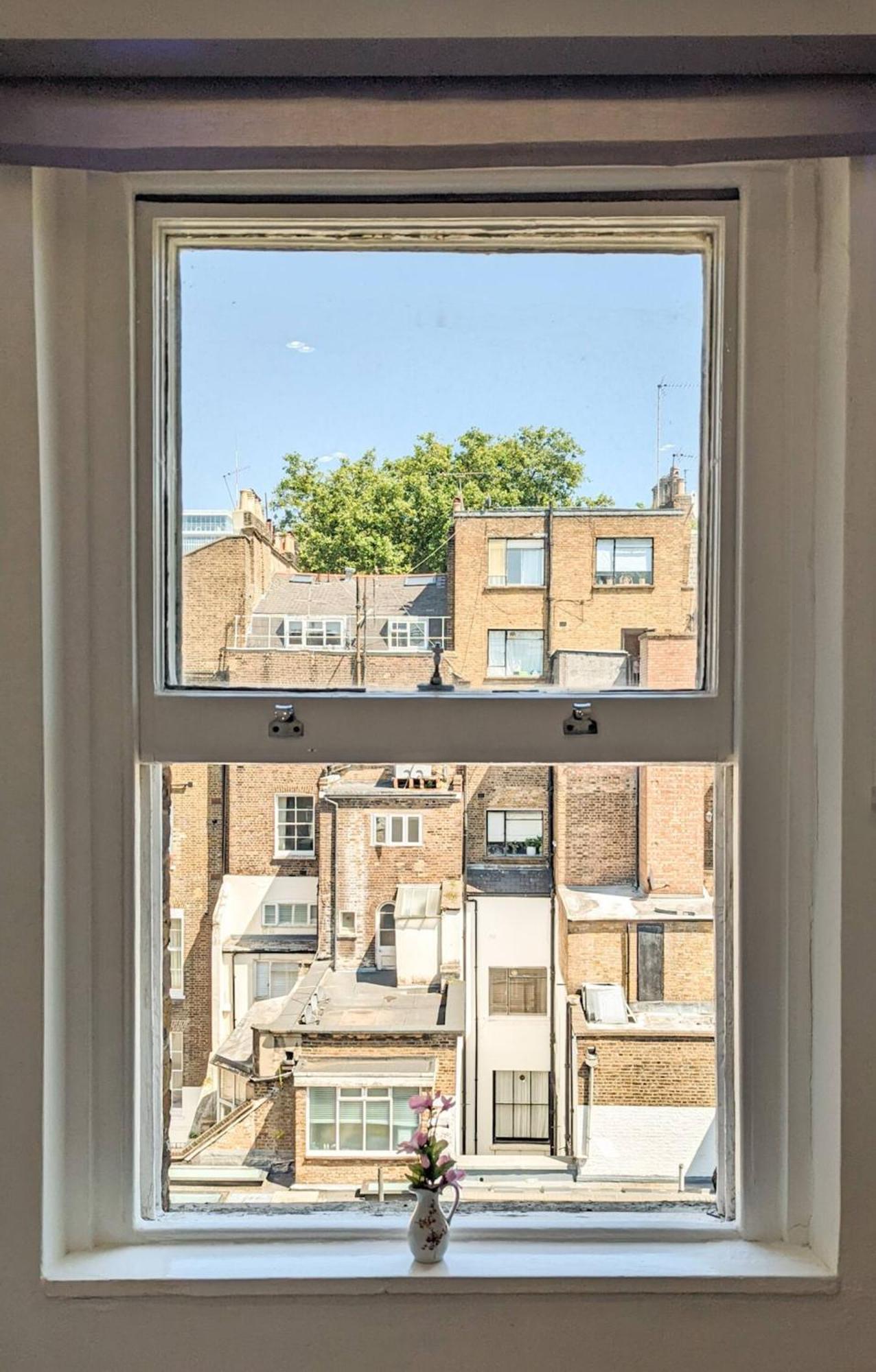 The Gloucester Studio In Paddington * Londen